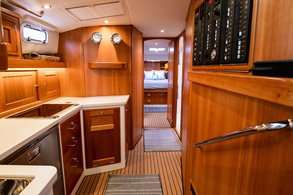 53ft MJM Yacht For Sale