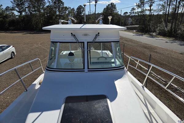 HuddaHoo 30ft True World Marine Yacht For Sale