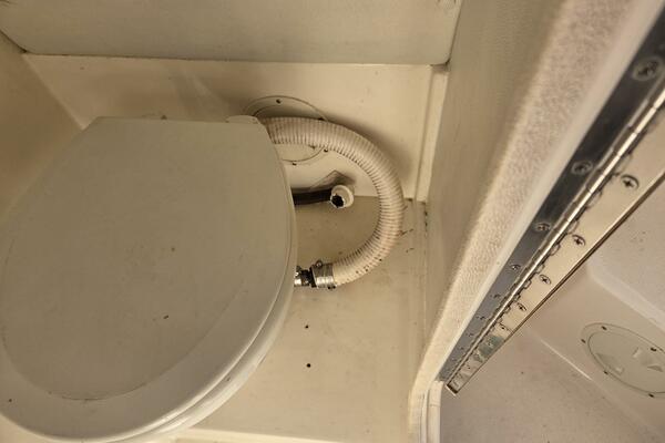 HuddaHoo 30ft True World Marine Yacht For Sale