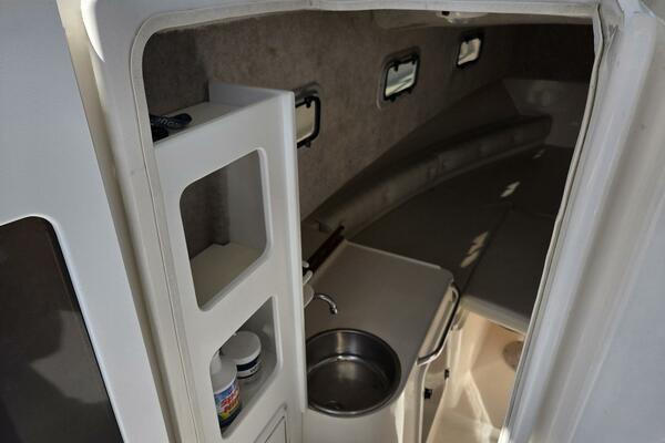 HuddaHoo 30ft True World Marine Yacht For Sale