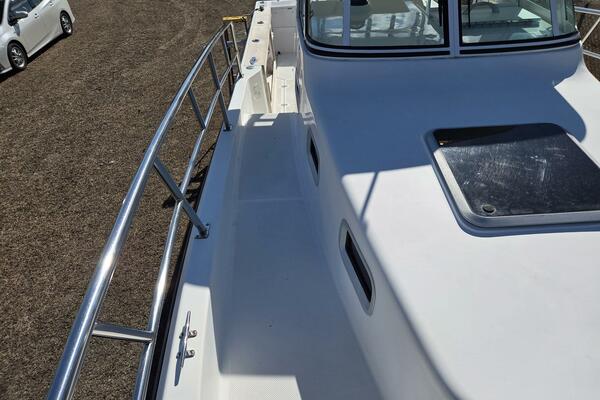 HuddaHoo 30ft True World Marine Yacht For Sale