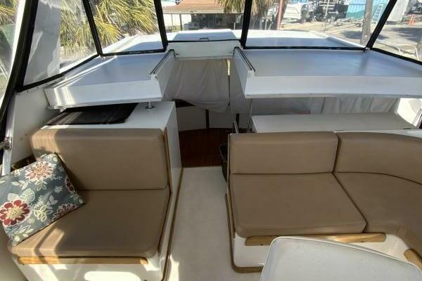 MAKIN MEMORIES 41ft President Yacht For Sale