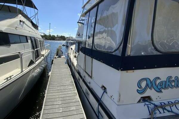 MAKIN MEMORIES 41ft President Yacht For Sale