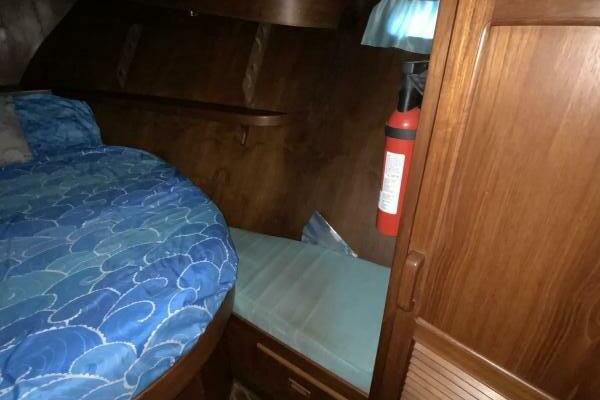 MAKIN MEMORIES 41ft President Yacht For Sale