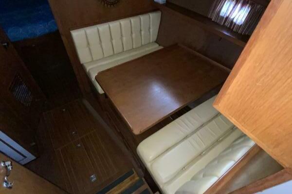 MAKIN MEMORIES 41ft President Yacht For Sale