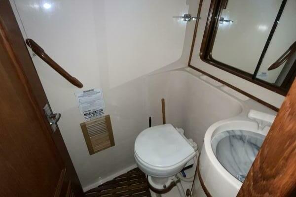 MAKIN MEMORIES 41ft President Yacht For Sale