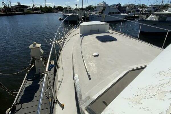 MAKIN MEMORIES 41ft President Yacht For Sale