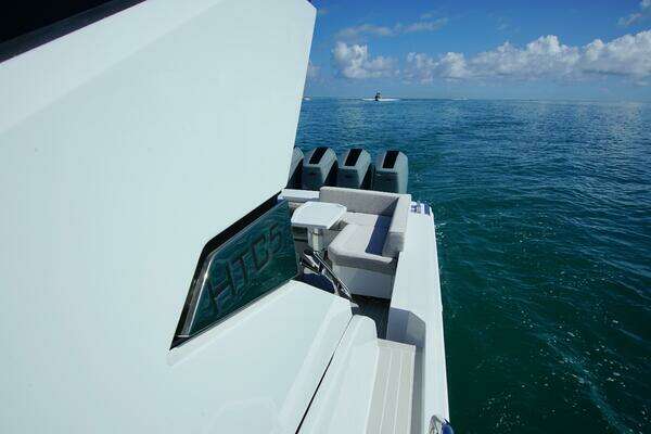 Uniesse HTC5P Yacht For Sale