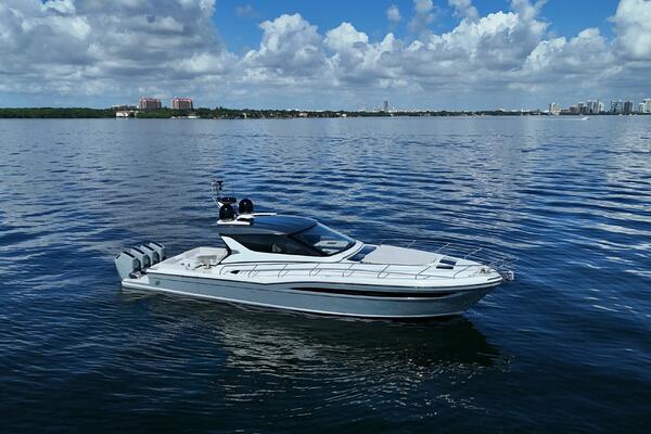 56ft Uniesse Yacht For Sale