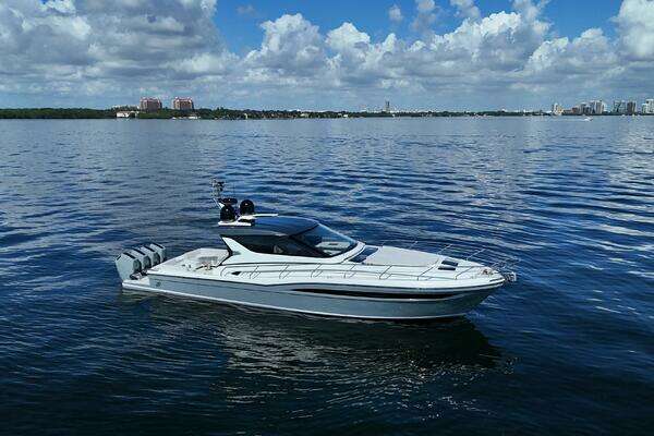 Uniesse HTC5P Yacht For Sale