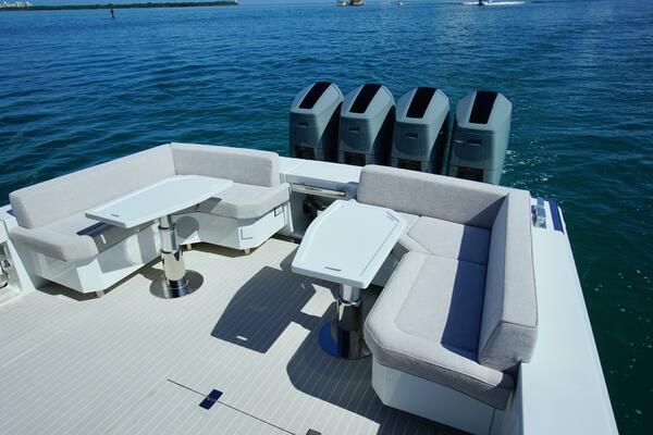 56ft Uniesse Yacht For Sale