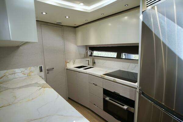 Uniesse HTC5P Yacht For Sale