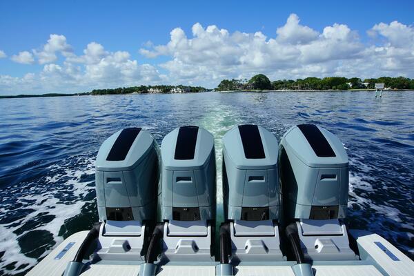 56ft Uniesse Yacht For Sale