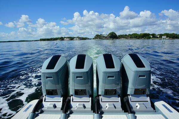 Uniesse HTC5P Yacht For Sale