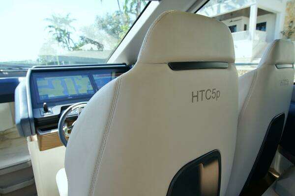 Uniesse HTC5P Yacht For Sale