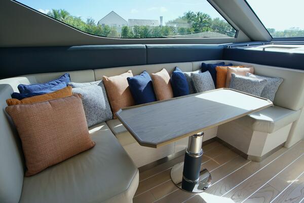 56ft Uniesse Yacht For Sale