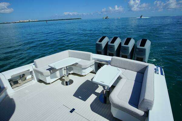 Uniesse HTC5P Yacht For Sale