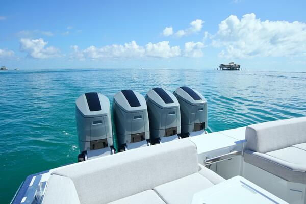 56ft Uniesse Yacht For Sale