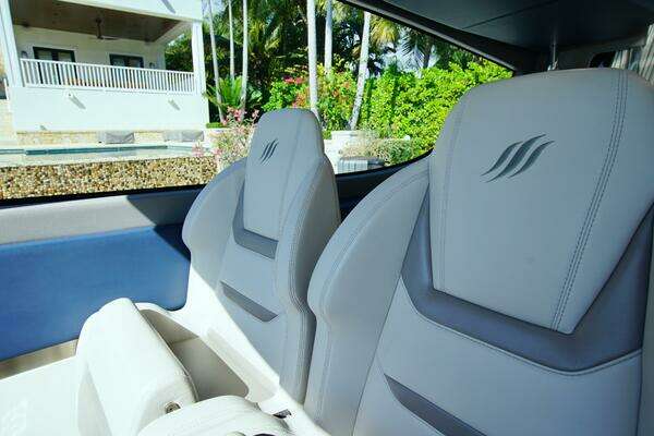 Uniesse HTC5P Yacht For Sale