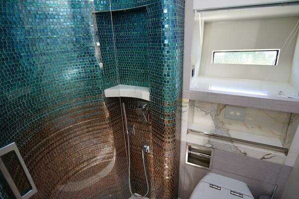 Uniesse HTC5P Yacht For Sale