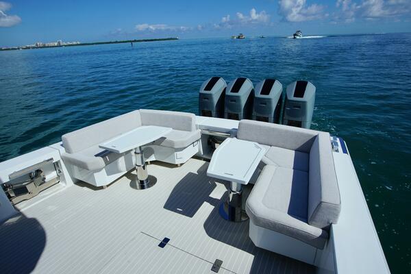 56ft Uniesse Yacht For Sale