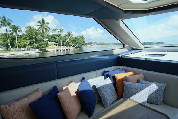 56ft Uniesse Yacht For Sale