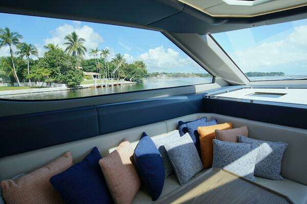 Uniesse HTC5P Yacht For Sale