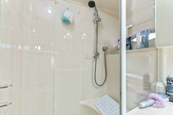 Sea Ray 510 Sundancer Yacht For Sale