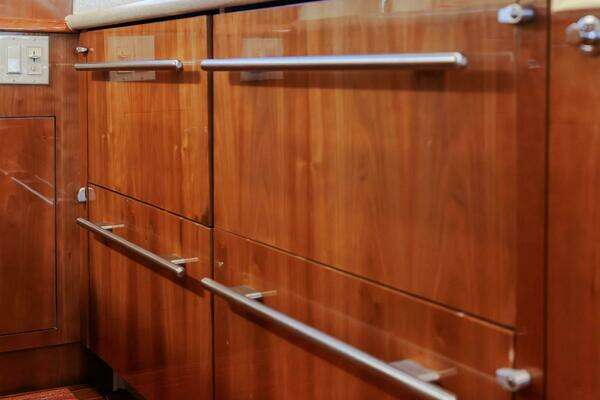 Hatteras 50 Convertible Yacht For Sale