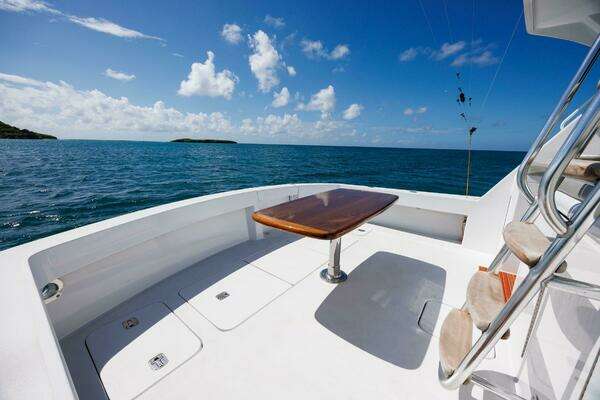 Hatteras 50 Convertible Yacht For Sale