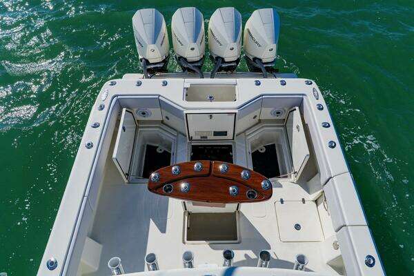 SeaVee 390B Yacht For Sale