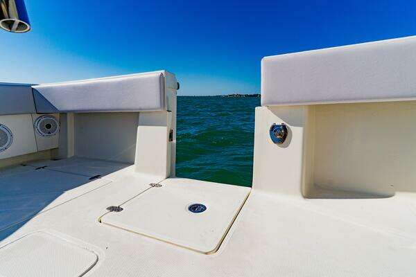 SeaVee 390B Yacht For Sale