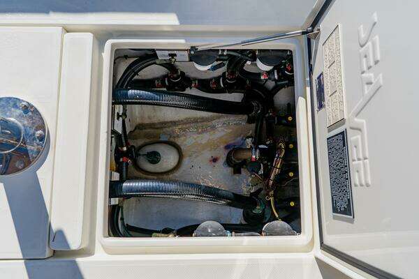 SeaVee 390B Yacht For Sale