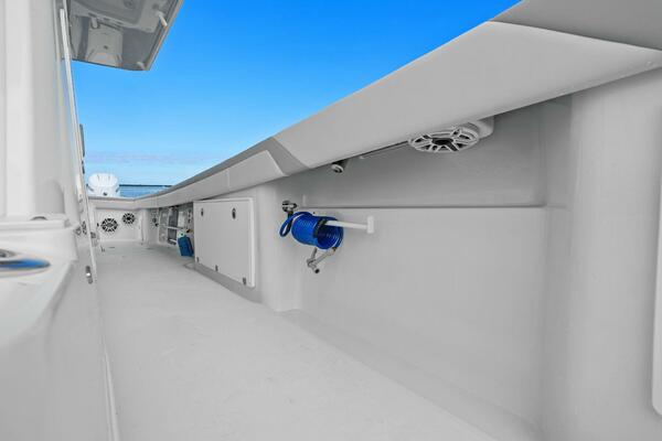 39ft Yellowfin Yacht For Sale