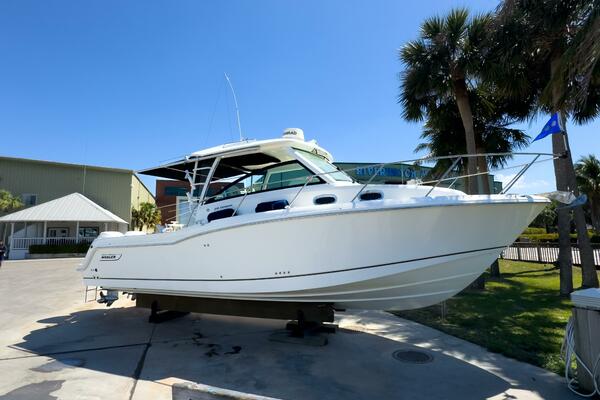 PEARL 31ft Boston Whaler Yacht For Sale