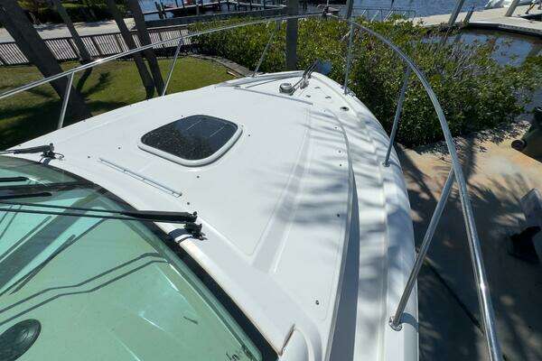 Boston Whaler 315 Conquest Yacht For Sale