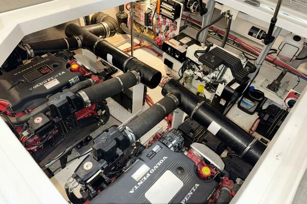 42ft Cruisers Yachts Yacht For Sale