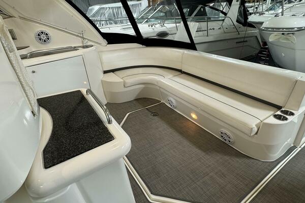 42ft Cruisers Yachts Yacht For Sale