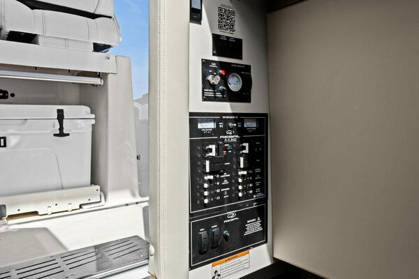 Reel Blessed 33ft Regal Yacht For Sale