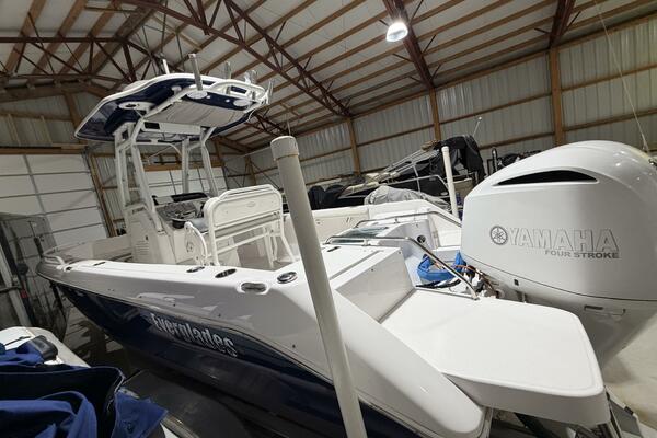 23ft Everglades Yacht For Sale