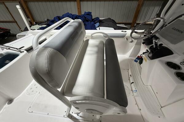 23ft Everglades Yacht For Sale