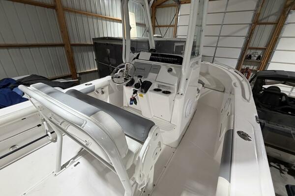 23ft Everglades Yacht For Sale