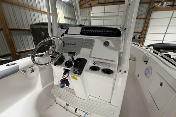 23ft Everglades Yacht For Sale