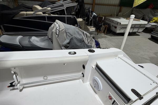 23ft Everglades Yacht For Sale