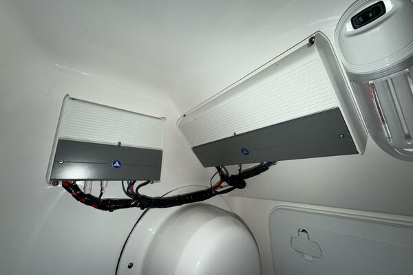 23ft Everglades Yacht For Sale