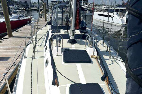 Hylas 46 Yacht For Sale