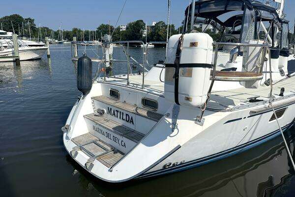 Photo of the 2002 Hylas 46 "Matilda"