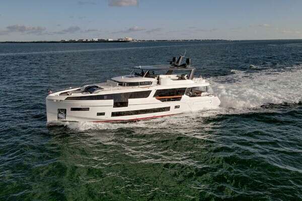 88-ft-Sirena-2021-- Miami  Argentina  yacht for sale