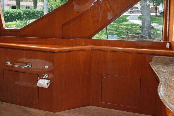 Hargrave Sky Lounge Yacht For Sale