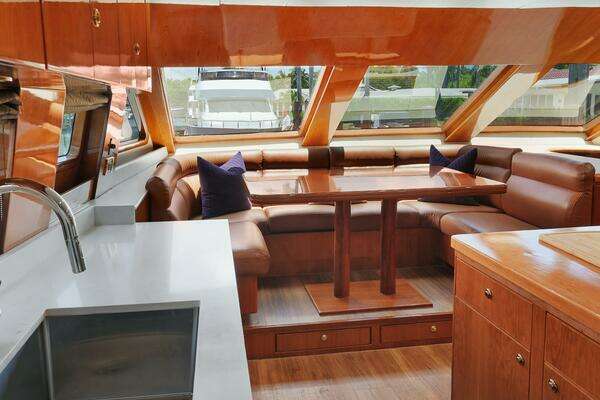 Hargrave Sky Lounge Yacht For Sale